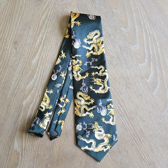 Chinese Dragon necktie - Picture 1 of 10